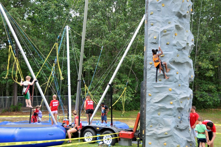 Bungee Trampoline/ Rock Wall Combo Image